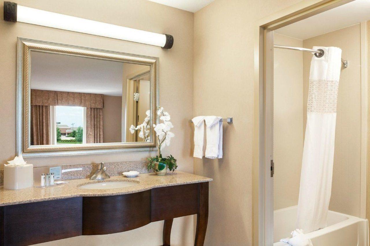 Hampton Inn & Suites Chicago/Saint Charles Eksteriør billede